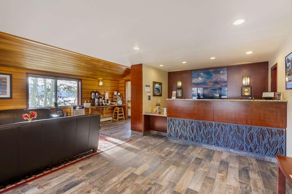 Best Western Ptarmigan Lodge Диллон Интерьер фото
